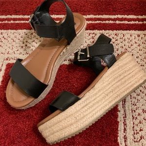Steve Madden Busy Platform Sandals